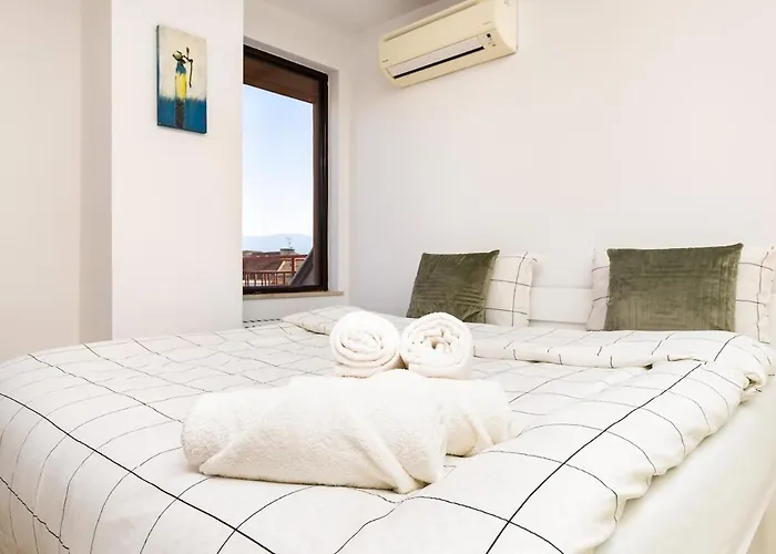 Castle 3br In Płowdiw