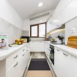 Apartament Castle 3br In *