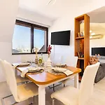 Castle 3br In Apartament