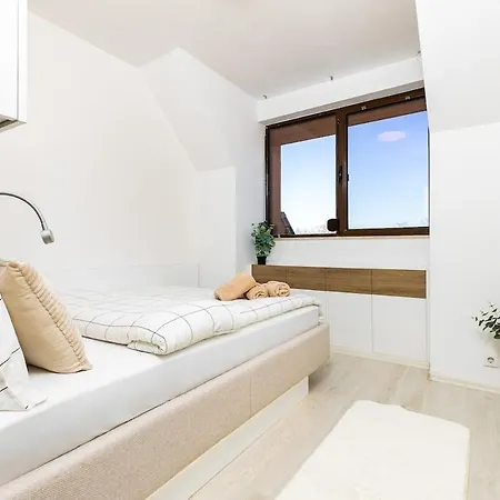 Castle 3br In Apartament