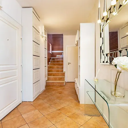 Castle 3br In Apartament *
