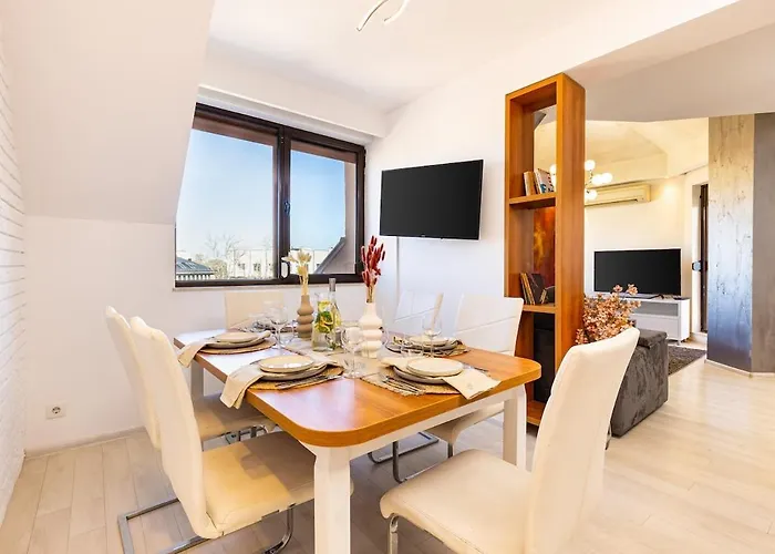 Castle 3br In 公寓