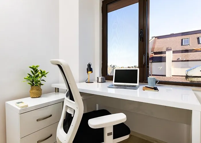 Castle 3br In Daire Filibe